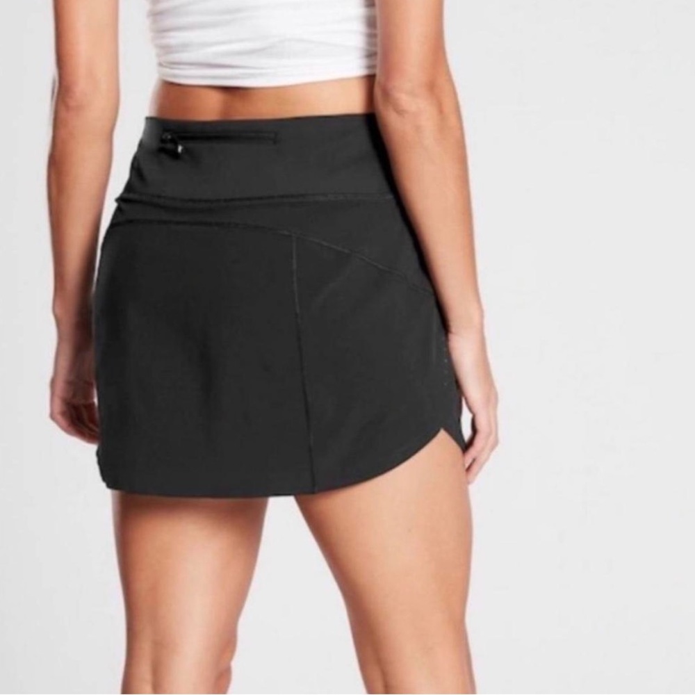 Athleta Run With It Skort Size XL Black Tennis Pickleball Golf Skirt - Picture 2 of 7